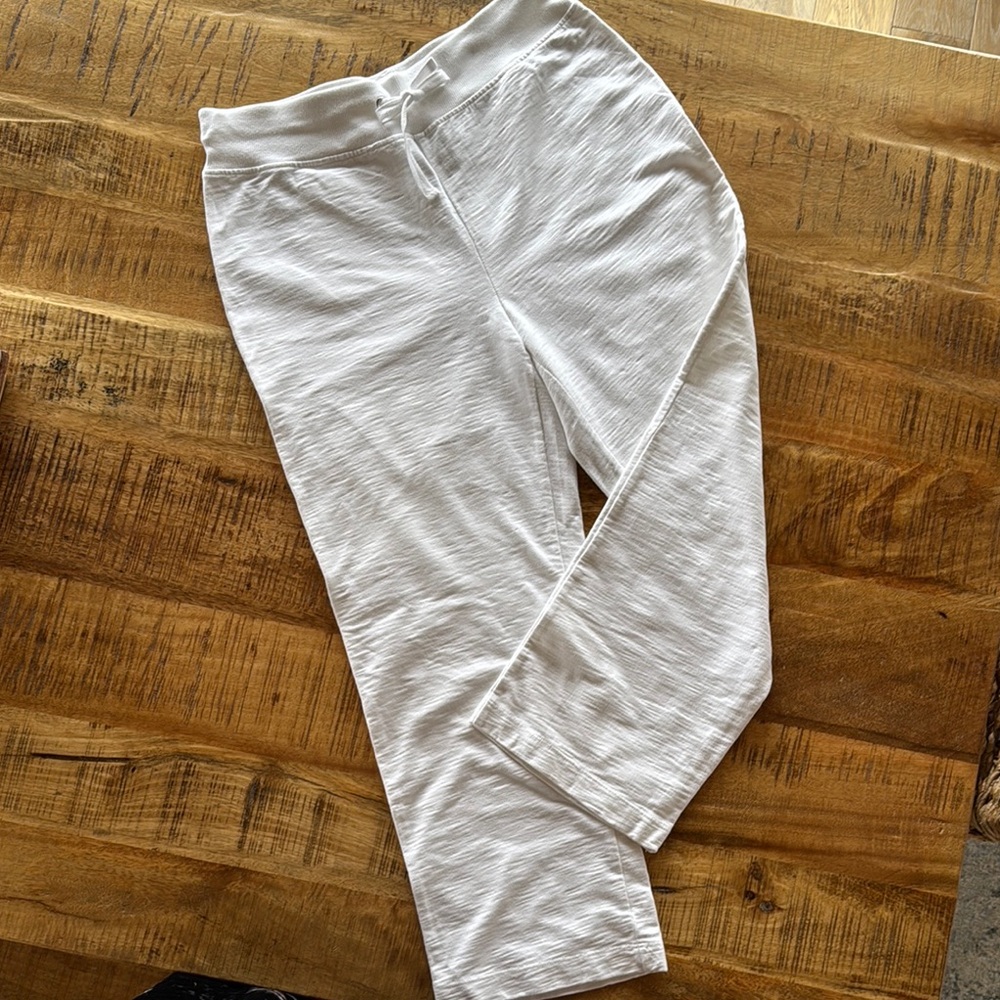 Zenergy by Chico’s. Cropped drawstring cotton jersey pant. Made in USA